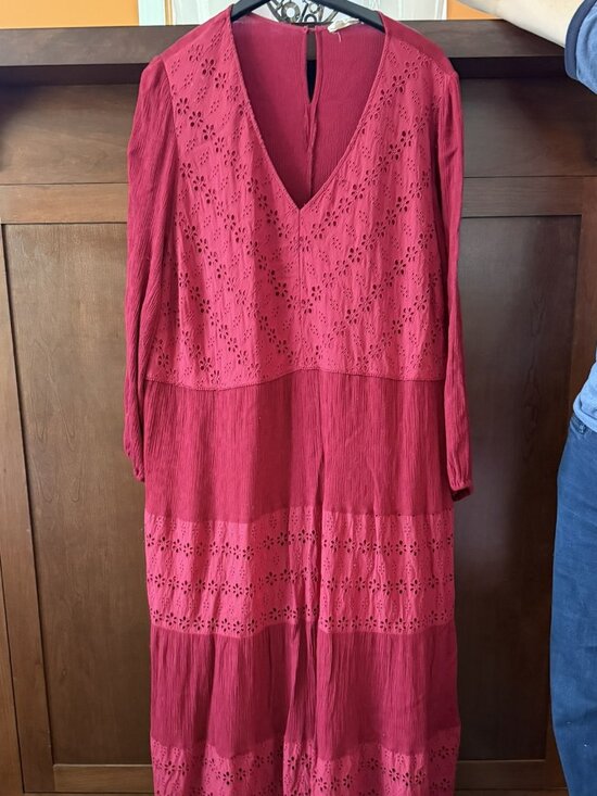 Avenue Dresses & Skirts - 26/28 Boho Maxi Dress from Avenue